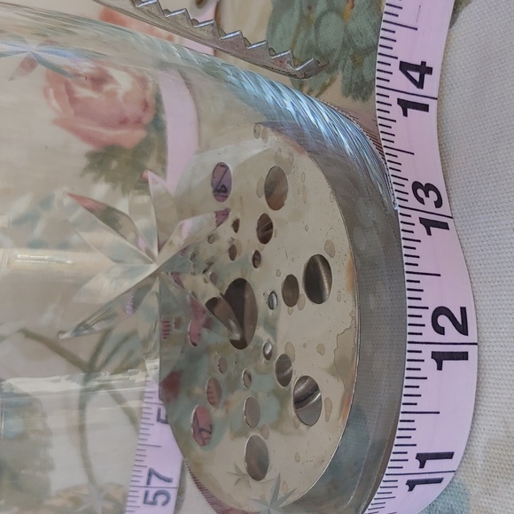 Vintage Etched Crystal Ice Bucket with Stainless Steel Lid and Tongs - Picture 15 of 15